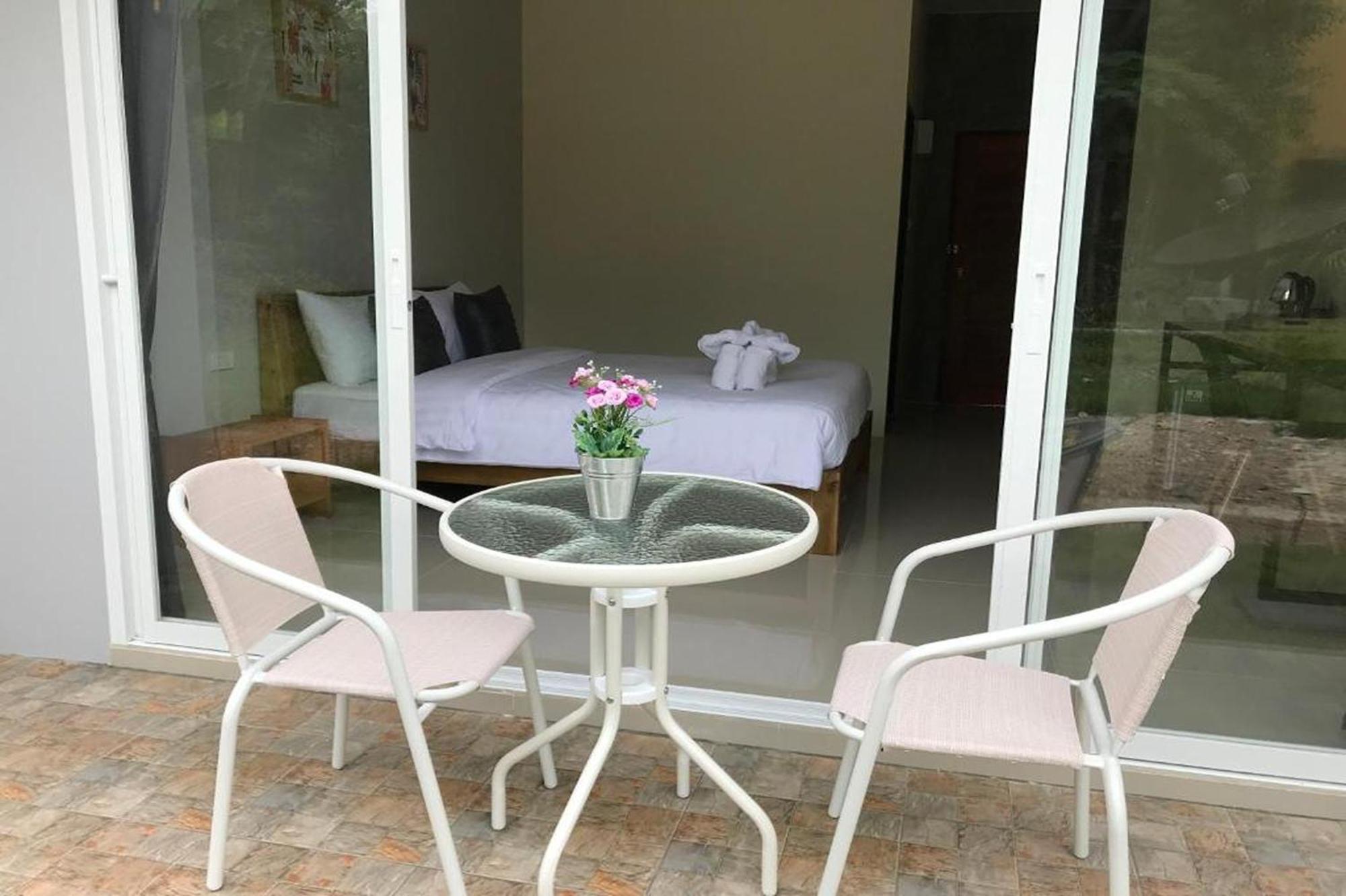 Snooze Inn Phuket - Free Shuttle To Bang Rong Pier Pa Khlok Ngoại thất bức ảnh